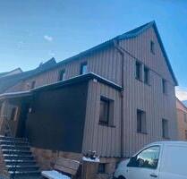 Haus zu vermieten - 1.240,00 EUR Kaltmiete, ca.  150,00 m² in Steinbach-Hallenberg (PLZ: 98587)