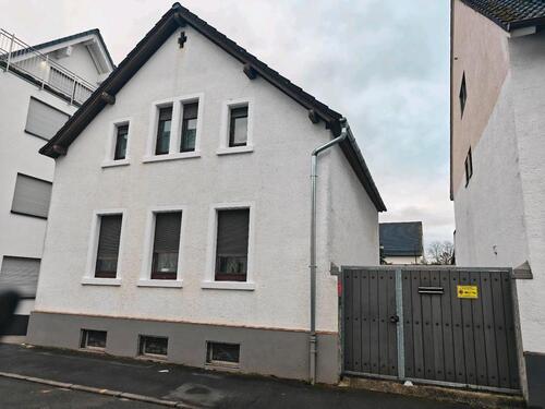 Foto - Einfamilienhaus mit Einliegerwohnung in Darmstadt-Eberstadt