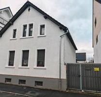 Einfamilienhaus mit Einliegerwohnung in Darmstadt-Eberstadt