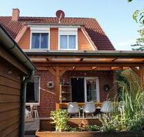Schönes Reihenendhaus mit Garten, Terrasse und Carport - Harpstedt