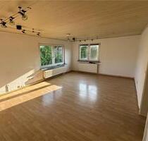 Top Lage! ( Nähe AKH) 3- Zi-Whg.m. Garten zzgl. Grg.. - Celle Altenhagen