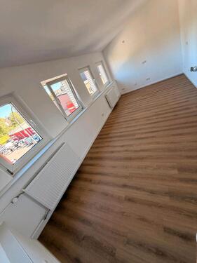 Foto - Erstbezug nach Komplettsanierung-DG Wohnung mit 2 Schlafzimmer