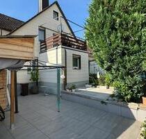 Sonnenterrasse und Citynähe: Exklusive 3-Zimmer-Wohnung - Aalen Attenhofen