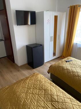 Foto - 9 Zimmer andere zur Miete in Albertshofen