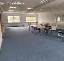 LagerflächeBüroflächeAusstellungsfläche, auch teilbar, in Steinen, Gewerbegebiet
