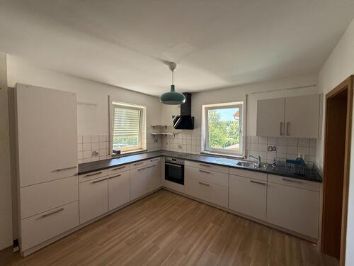Foto - 5 Zimmerwohnung mit Küche, Bad und Garage zu vermieten