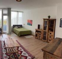 Helle, voll möblierte 1-Zimmer-Wohnung mit Balkon, Aufzug - Berlin Charlottenburg-Wilmersdorf