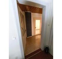 3 Raum und großzügige 3 Raum Wohnung - Neustadt in Sachsen