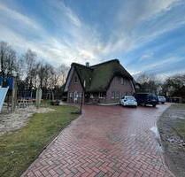 Außergewöhnliches Reetdachanwesen | 274 m² Wohnfläche | 15.000 m² - Barnstorf