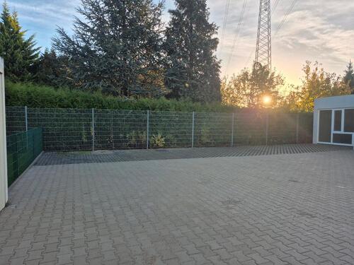 Foto - Stellplatz,Freifläche,Wohnwagen,Wohnmobil,Anhänger,Boot