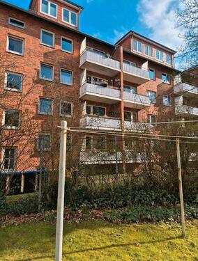 Foto - Kiel, gut geschnittene 2 Zi Whg mit Sonnenbalkon Nähe Südfriedhof