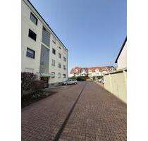 Erdgeschoss 2-ZKB 65qm + Hobbyraum 20qm + PKW-Stellplatz + Balkon - Ellern (Hunsrück)