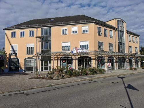 Foto - Stadt Landau: Hochwertige Büroflächen m. Lift, zentrale Lage mit guter Sichtbarkeit u. gr. Parkplatz