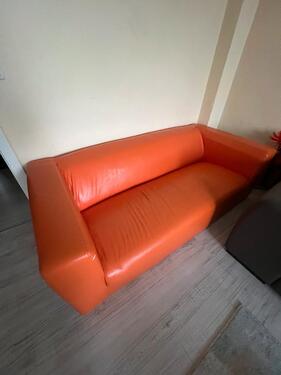 Foto - Sofa verkaufen - 80,00&nbsp;EUR Kaltmiete, ca.&nbsp; 20,00&nbsp;m&sup2;&nbsp;Wohnfl&auml;che