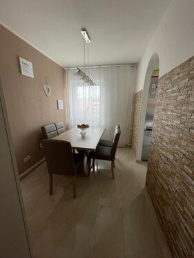 Foto - Charmante 4 Zimmer Wohnung, einziehen und wohlfühlen