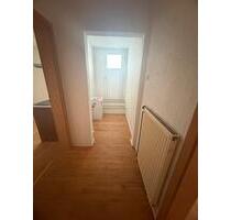 5 Zimmerwohnung - 1.300,00&nbsp;EUR Kaltmiete, ca.&nbsp; 93,00&nbsp;m&sup2; in Büttelborn (PLZ: 64572)