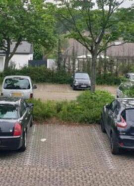 Foto - ....Parkplatz vermietung .... - 10,00&nbsp;EUR Miete,