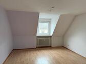 Foto - Großzügige, ruhige Wohnung, ca. 85 m², DG, 3ZKDB Wesseling