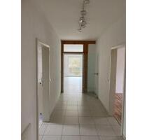 Helle, freundliche, lichtdurchflutete DG-Wohnung zu vermieten - Simmern/Hunsrück