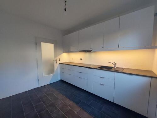 Foto - Renovierte 4-ZKB, Garage, XXL-Terrasse, neue Küche, Blumenviertel