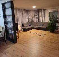 Modernisiertes Einfamilienhaus mit viel Platz und großem Garten - Eschenbach