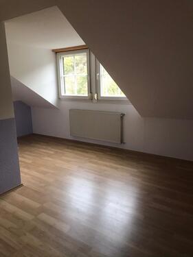 Foto - 3 Zimmer Dachgeschoßwohnung zur Miete in Trierweiler