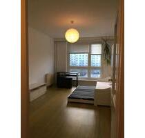 1 großes Zimmer in WG ist ab dem 01.01.2026 verfügbar - Berlin Charlottenburg-Wilmersdorf 1 großes Zimmer in WG ist ab dem 01.01.2026 verfügbar - Berlin Charlottenburg-Wilmersdorf