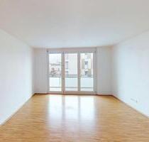 Geräumige 4-Zimmer-Wohnung mit Bad en suite und zwei Balkonen - Böblingen Dagersheim