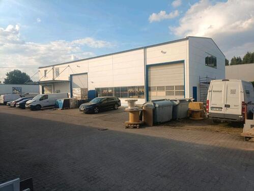 Foto - Werkhalle mit Büro - 3.200,00 EUR Kaltmiete, ca.  414,00 m²