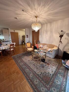 Foto - Seniorenwohnung mit Terrasse, Stellplatz, Aufzug und Küche