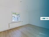 Foto - RENOVIERT: Lichtdurchflutete 3-Zimmer-Wohnung mit modernem Tageslichtbad