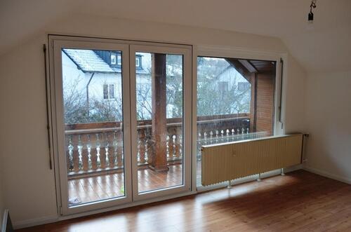 Foto - Gemütliche 3-Zimmer DG-Wohnung - 535,00&nbsp;EUR Kaltmiete, ca.&nbsp; 67,00&nbsp;m&sup2;