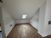 Foto - 1 Zimmer Dachgeschoßwohnung zur Miete in Wuppertal