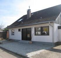 Großzügiges Einfamilienhaus, Doppelgarage, HolzPelletSolar - Hüfingen