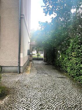 Foto - PKW-STELLPLATZ in Berlin Wedding bei Virchow Klinikum