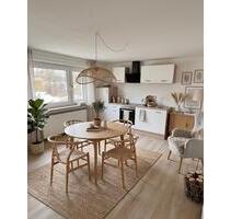 2,5 Zimmerwohnung Villingen: Einbauküche Garage Stellplatz Garten - Villingen-Schwenningen Kopsbühl