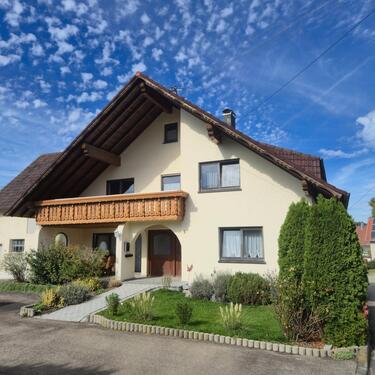 Foto - EinfamilienhausZweifamilienhaus 9,5 Zimmer