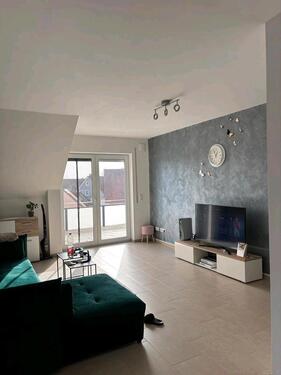 Foto - 3 Zimmerwohnung in Irsching - 990,00&nbsp;EUR Kaltmiete, ca.&nbsp; 87,50&nbsp;m&sup2;