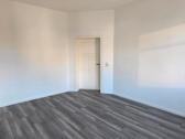 Sanierte 4-Raum-Etagenwohnung mit Garage und Gartenanteil 1. OG - Chemnitz Altchemnitz