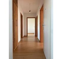 Schön geschnittene 69 m2 Wohnung in Darmstadt West mit Garage