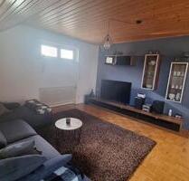 3 Zi.-DG-Whg. mit Balkon, Einbauküche u. Garage - Höchstadt-Ost - Höchstadt an der Aisch