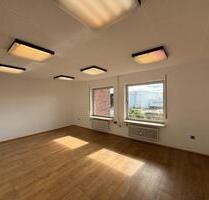 Büroeinheit mit 3 flexibel nutzbaren Räumen+Küche und WC ca. 95qm - Bergisch Gladbach Paffrath