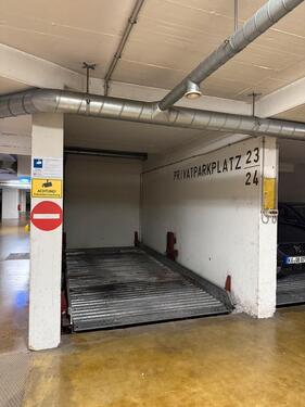 Foto - Tiefgaragenstellplatz in zentraler LageInnenstadt Karlsruhe