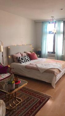 Foto - Lichtdurchflutete Dachgeschosswohnung zur Zwischenmiete (3 Monate