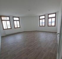 zentral gelegene, komplett sanierte 3-Zimmer Wohnung in der Äußere Crimmitschauer Str. - Meerane