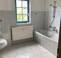 Zwei-Raumwohnung zu vermieten - 400,00&nbsp;EUR Kaltmiete, ca.&nbsp; 58,00&nbsp;m&sup2; in Bad Liebenstein (PLZ: 36448)