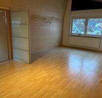 3 Zimmer DG-Wohnung mit EBK und Balkon - Königsbronn