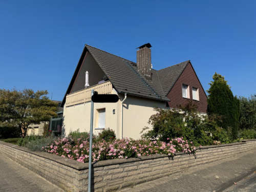 Foto - Einfamilienhaus mit Einliegerwohnung in Ilsede Ölsburg