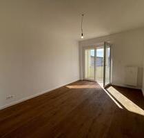 Erstbezug nach Sanierung: gemütlicher 3-Zimmer-Altbau mit Balkon nahe S-Bhf. Sundgauer Str. - Berlin Steglitz-Zehlendorf