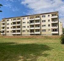 Ruhiges Wohnglück mit Balkon im Herzen von Tützpatz - Rosenow